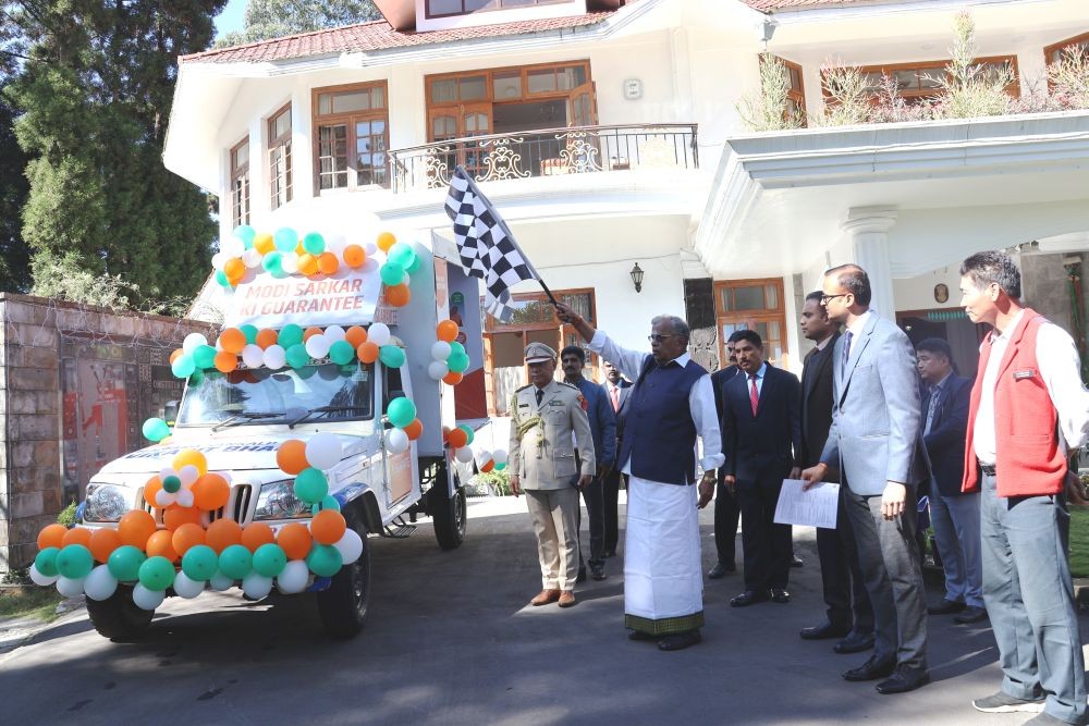 Governor La Ganesan flags off the IEC Van of Viksit Bharat Sankalp Yatra at Raj Bhavan on November 30. (DIPR Photo)